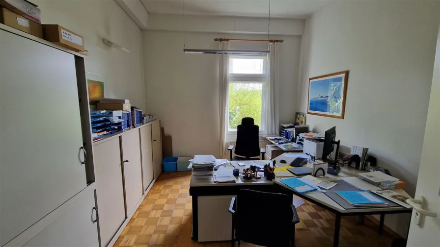 Büro des Pastor/in