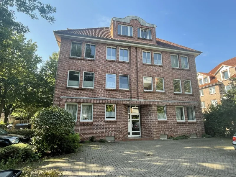 Hausansicht - Wohnung mieten in Oldenburg (Oldenburg) / Kreyenbrück - Helle 3-ZKB-Wohnung mit Balkon inkl. PKW-Stellplatz sucht ab sofort neue Mieter!