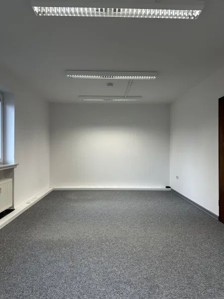 Büro 2, OG