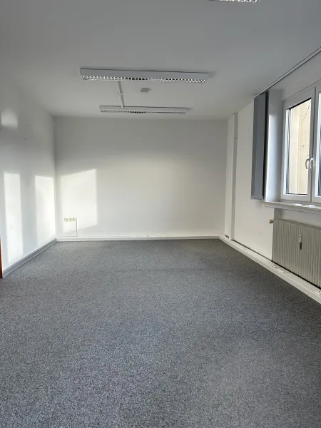 Büro 2, OG