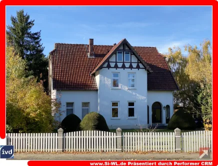 Außenansicht - Haus mieten in Eyendorf - Große Familie oder Mehr-Parteien-Haus