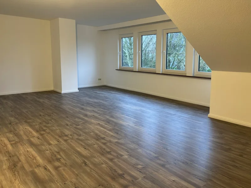 Wohnzimmer - Wohnung mieten in Winsen (Luhe) - Zentral aber ruhig gelegen