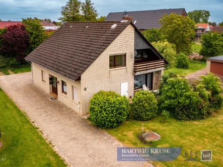  - Zinshaus/Renditeobjekt kaufen in Drochtersen - EDV-Nr.: 12298 - vermietetes Dopplhaus mit Doppelgarage, Terrasse und Loggia in Drochtersen OT