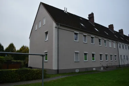 Außenansicht - Wohnung mieten in Sande - Schicke Obergeschosswohnung mit EBK und 2 Bädern in Sande