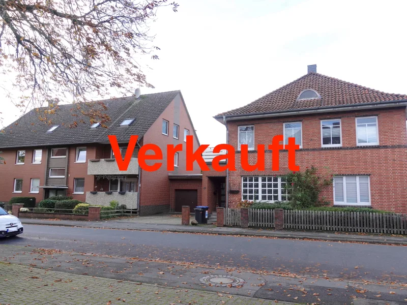  - Haus kaufen in Wunstorf - MFH und 1FH auf großem Grundstück zentral in Luthe,inkl. Garagen