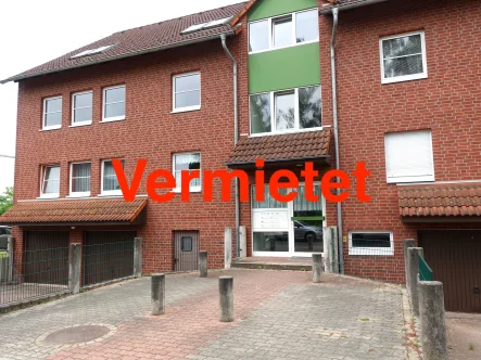  - Wohnung mieten in Neustadt a. Rbge. - Modernisierte 4-Zimmer, Garage, super Lage in Neustadt