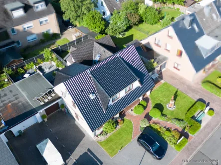 Haus und Grundstück - Haus kaufen in Büsum - Hochwertig modernisiertes Haus mit Einliegerwohnung und ca.  231,40 m² Wohnfläche, tollem Garten und Garage in einem Wohn-und Feriengebiet unweit der Büsumer Familienlagune