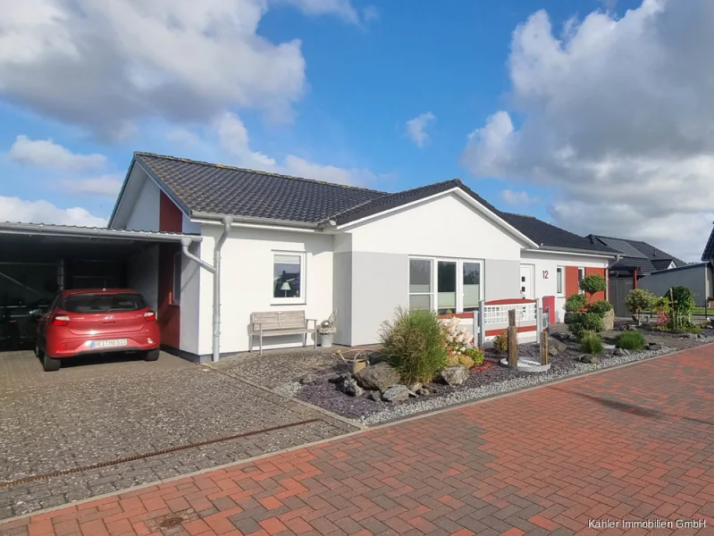 Front/Carport