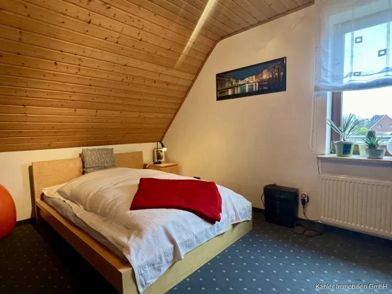 Schlafzimmer 2 DG 