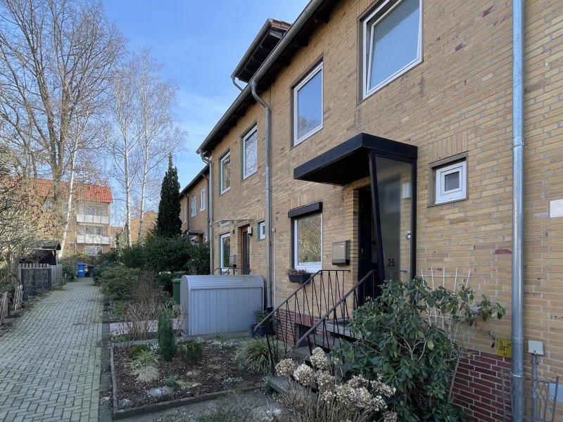 Hausansicht - Haus kaufen in Göttingen - Familienfreundliches Reihenmittelhaus in Geismar