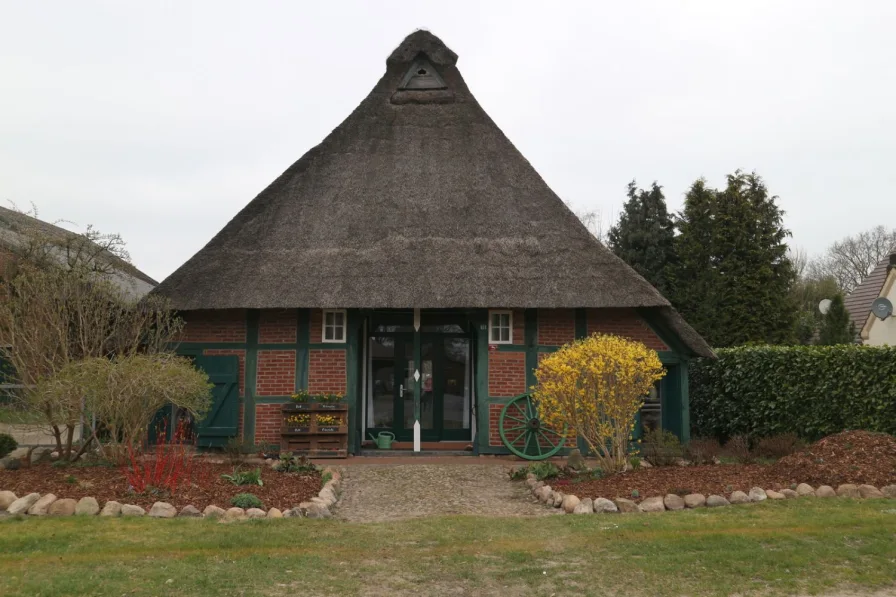 348570_2022330133855_0728 - Haus kaufen in Geestland - Charmante Reetdachkate bietet ein Flair und Gemütlichkeit, auch als Feriensitz im Reiterort Elmlohe