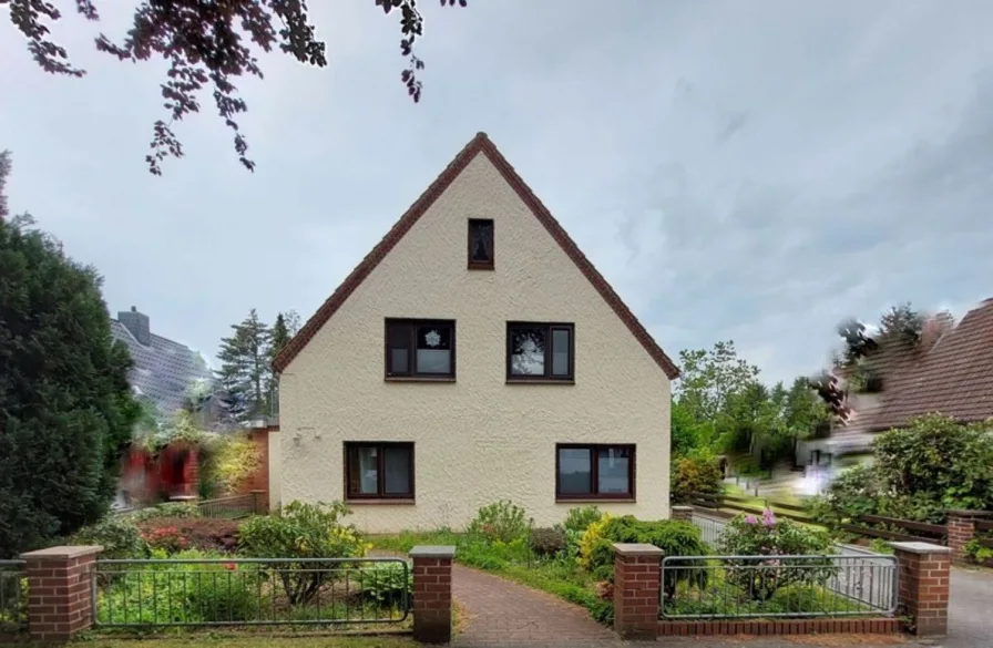  - Haus kaufen in Hipstedt - 2 Familienhaus in ruhiger Seitenstraße von Hipstedt  sucht neue Besitzer - EG Wohnung freiwerdend