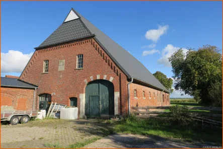 Straßenansicht - Haus kaufen in Loxstedt / Overwarfe - Kaufpreisreduzierung! Modernisierter Resthof fast an der Weser, nahe Bremerhaven