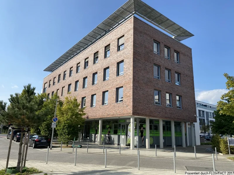 Fassade - Büro/Praxis mieten in Hannover - FIH - DER GEWERBEMAKLER - Moderne Bürofläche Nähe TiHo
