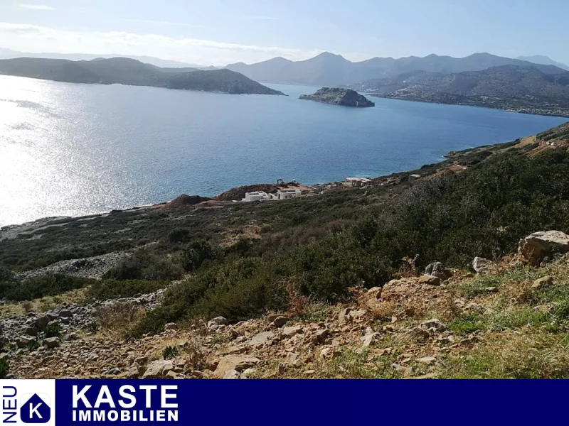 Titel - Grundstück kaufen in Elounda - Wohnen direkt am Meer in Elounda auf Kreta: Großes Grundstück mit Baugenehmigung.