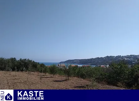 Titel - Grundstück kaufen in Vamos - Großes ebenes Grundstück am Ortsrand mit Meerblick und Baugenehmigung auf Kreta.