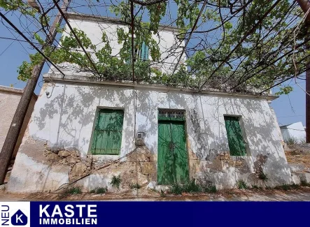 Titel - Haus kaufen in Kissamos - Renovierungsprojekt auf Kreta: 2 nebeneinander liegende Steingebäude mit Meerblick in Kissamos