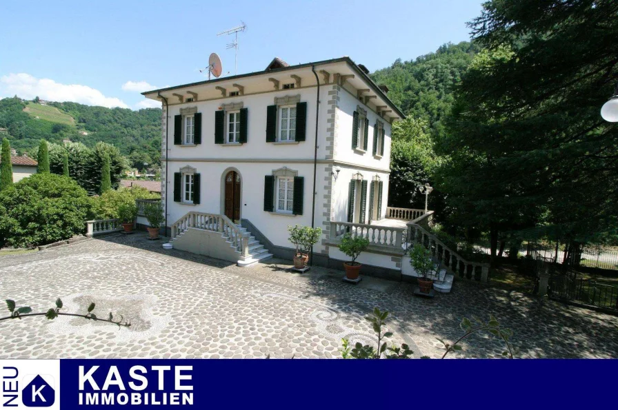 Titel - Haus kaufen in Bagni di Lucca - Toskana | Luxuriöses Anwesen in Bagni di Lucca: Herrenhaus & Bauernhaus mit Park