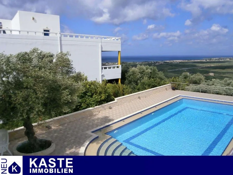 Titel - Haus kaufen in Kolymvari - Große Luxus-Villa mit Meerblick und Pool in ruhiger Lage auf Kreta.