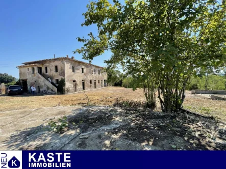 Titel - Haus kaufen in Capannoli - Wunderschöne toskanische Ruine auf großem Grundstück in der Provinz Pisa.