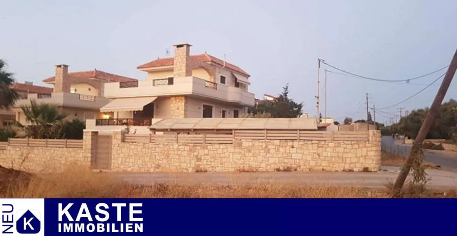 Titel - Wohnung kaufen in Gouves - Große und schöne Wohnung mit Garten und Meerblick in Gouves, Kreta.