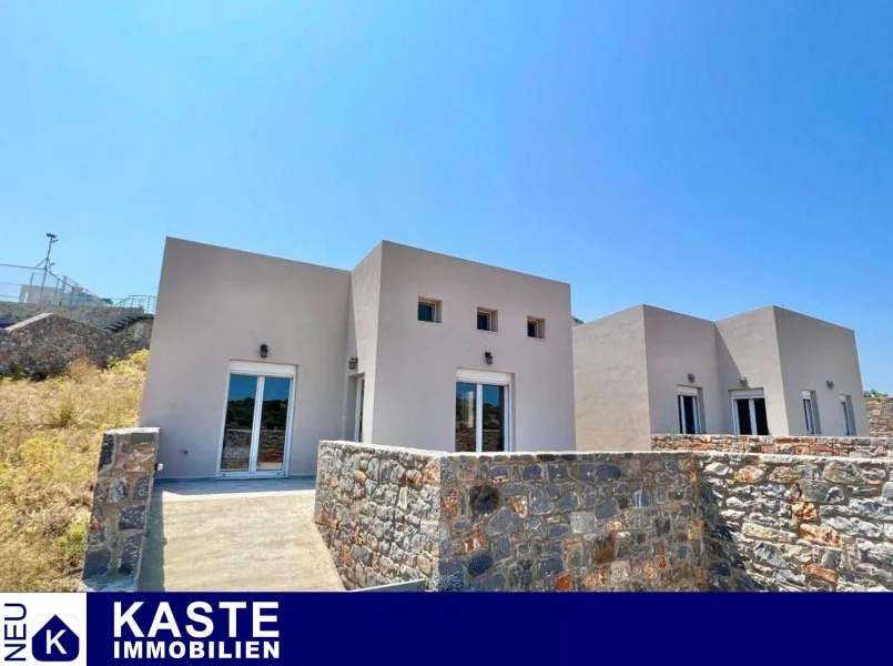 Titel - Haus kaufen in Kounali - Möblierte Neubau-Villa mit Meerblick und Gemeinschaftspool | Kreta