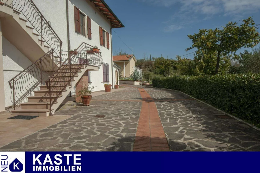 Titel - Haus kaufen in Santa Maria a Monte - Gepflegte Doppelhaushälfte mit Garten in ruhiger Lage, in der Toskana.