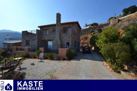 Titel - Haus kaufen in Elounda - Atemberaubendes Steinhaus mit 3 Schlafzimmern und großartiger Aussicht