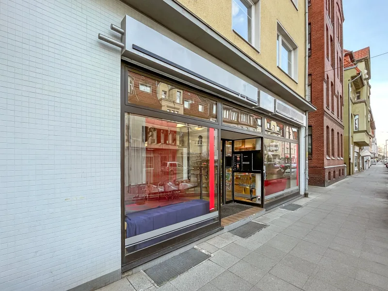 Große Schaufensterfront - Laden/Einzelhandel mieten in Hannover - Ricklingen: Gewerbeeinheit mit großer Schaufensterfront