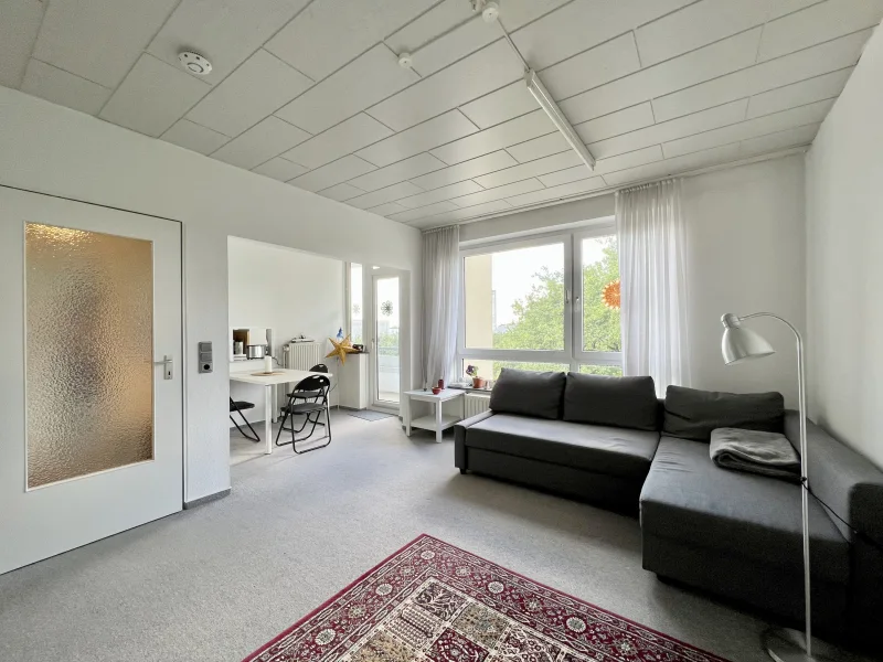Wohn-/Esszimmer - Wohnung kaufen in Garbsen (Auf der Horst) - Großzügige + helle 3-Zimmer-Wohnung mit Balkon in gepflegter & ruhiger Anlage
