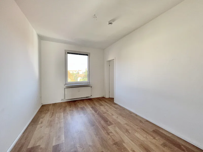 Wohnzimmer - Wohnung mieten in Hannover (Linden-Süd) - Helle & modernisierte 2-Zimmer-Altbauwohnung in zentraler Lage