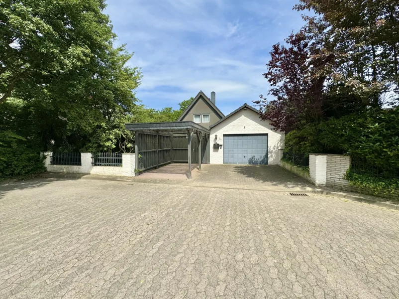 Carport, Garage