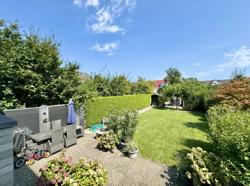 große Terrasse, Garten