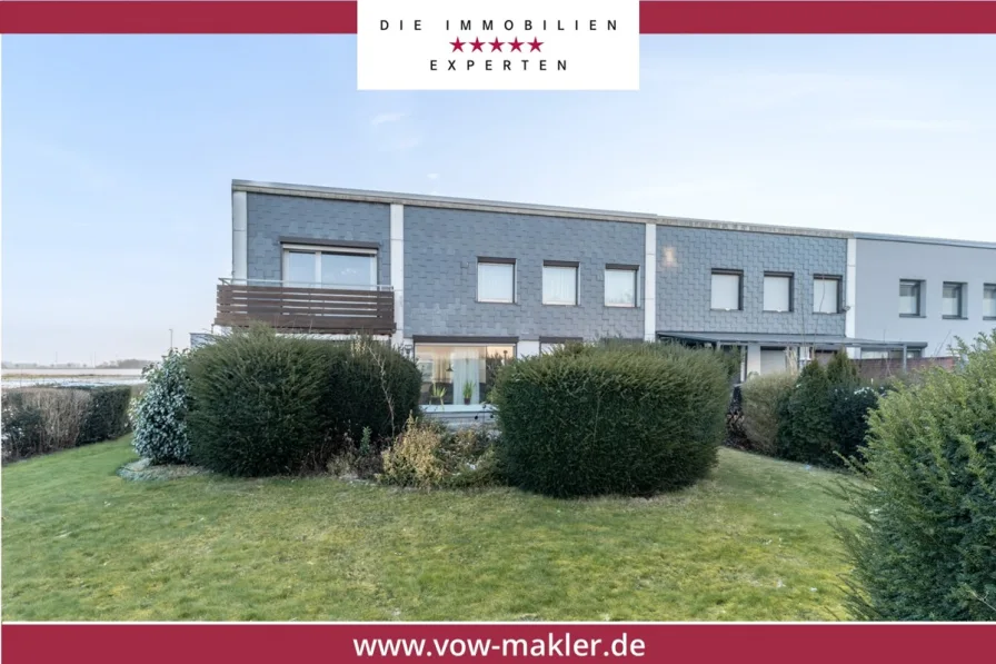 Titelbild - Haus kaufen in Salzgitter / Lebenstedt - Reihenendhaus in Feldrandlage mit sonnigem Garten, Terrasse & Balkon