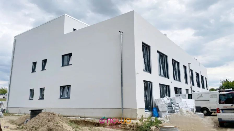 Außenfoto - Wohnung kaufen in Königslutter - Königslutter: Behindertengerechte 2 Zimmer-Neubauwohnung mit Terrasse, Gartenteil und Einbauküche!