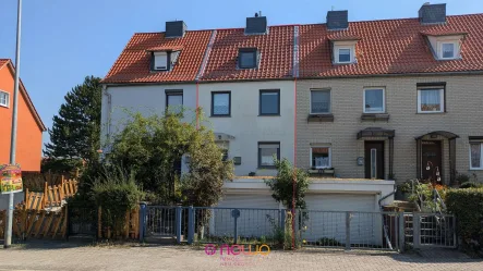 Hausansicht - Haus kaufen in Wernigerode - Sehnsuchtsort Wernigerode: Gemütliches Reihenmittelhaus mit Kaminofen und idyllischem Garten