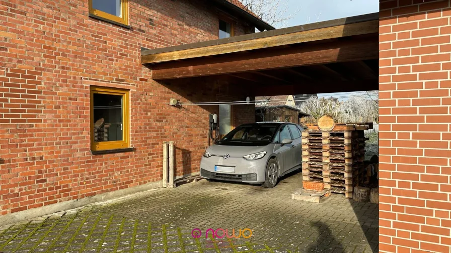 Carport mit Wallbox