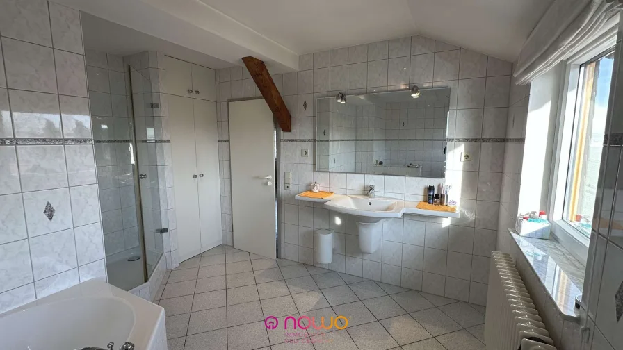 Badezimmer DG