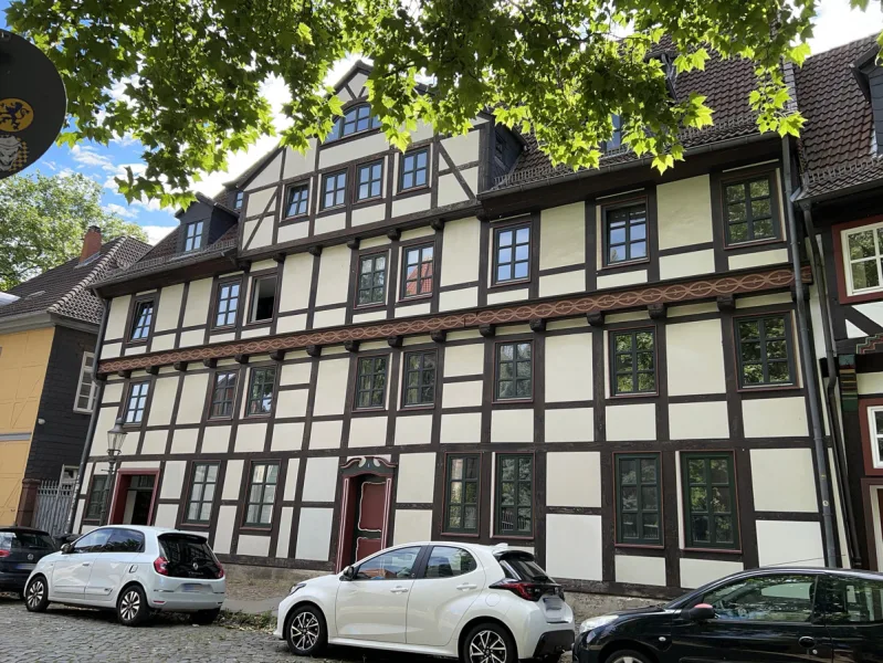 Außenansicht - Wohnung kaufen in Braunschweig / Innenstadt - Für Individualisten und Kapitalanleger! 3-Zimmer Maisonettewohnung in ruhiger Innenstadtlage