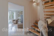 Ergeschoss Flur mit Blick ins Wohnzimmer - Doppelhaushälfte in Salzgitter Thiede