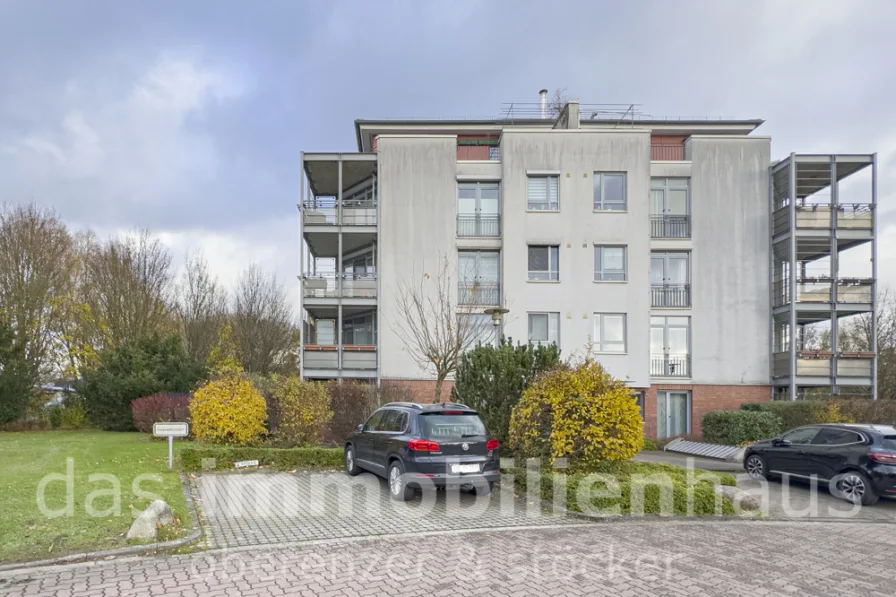 Außenansicht - Wohnung mit Terrasse und Garten in Braunschweig Broitzem