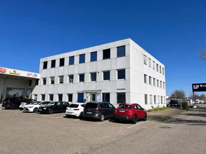 Aussenansicht-2 - Büro/Praxis mieten in Braunschweig - Sofort frei  - Büroetage im nördlichen Gewerbegebiet von Braunschweig