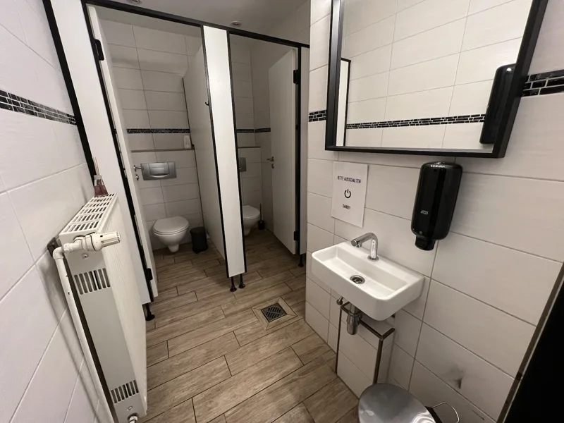 Gastraum - Toiletten-2