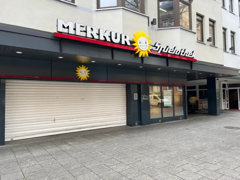 Straßenansicht - Laden/Einzelhandel mieten in Braunschweig - Vielseitig nutzbare Gewerbefläche, Ladenlokal und 1. Obergeschoss im Herzen von Braunschweig