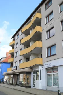 Hausansicht - Wohnung mieten in Braunschweig - 2 Zimmer-Mietwohnung in zentraler Lage von Braunschweig, 4.OG ohne Aufzug