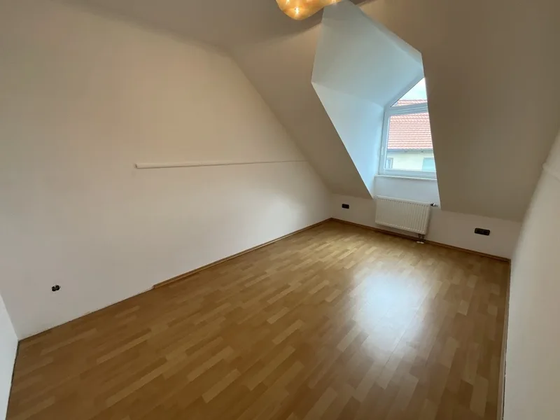 Kinderzimmer - Wohnung kaufen in Braunschweig - Ideal für 1-2 Personen -Dachgeschosswohnung mit Balkon in Braunschweig-Mascherode