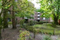 Bewohnerspielplatz vor dem Haus