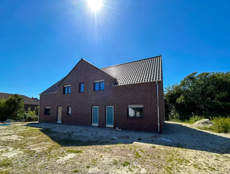 Hausansicht - Wohnung kaufen in Bad Zwischenahn - Neuer Wohntraum mit Dachterrasse unweit des Zwischenahner Meeres!