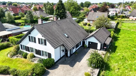 Luftansicht I - Haus kaufen in Zetel - Charmantes Architektenhaus in malerischer Sackgassenlage!