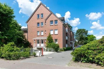 Hausansicht - Wohnung mieten in Oldenburg - Geräumige und renovierte 2-Zimmer-Wohnung in Eversten mit optimaler Raumaufteilung!